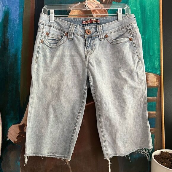 Makers of True Originals Light Blue Jean Shorts - Picture 1 of 16